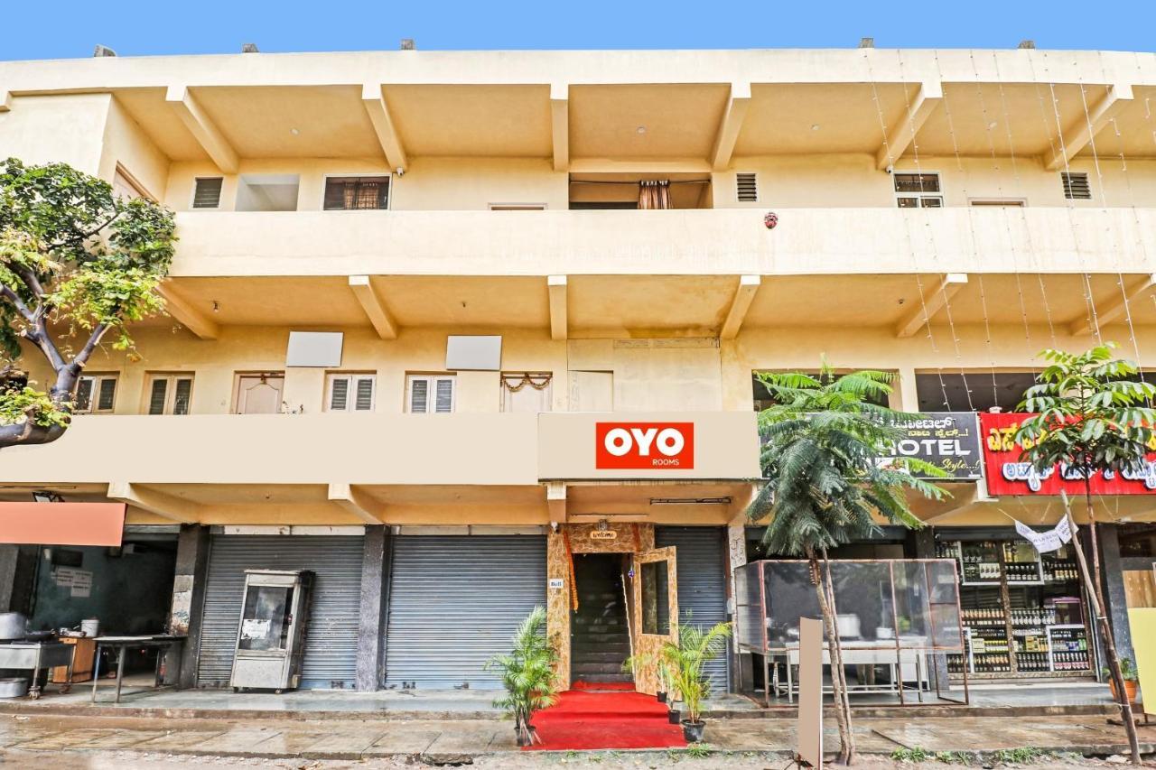 Oyo Flagship Hotel Golden Suites Bangalore Bagian luar foto
