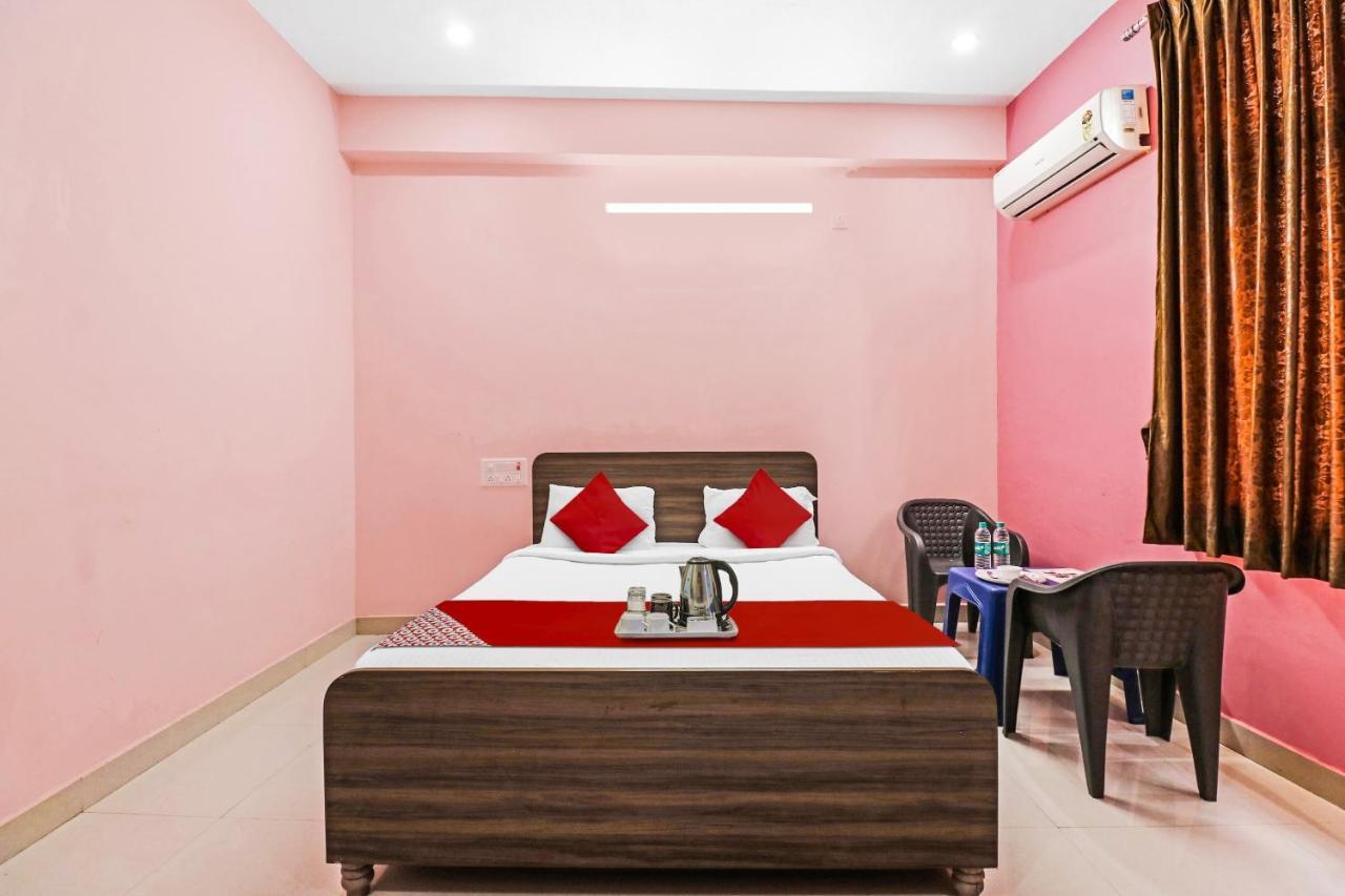 Oyo Flagship Hotel Golden Suites Bangalore Bagian luar foto